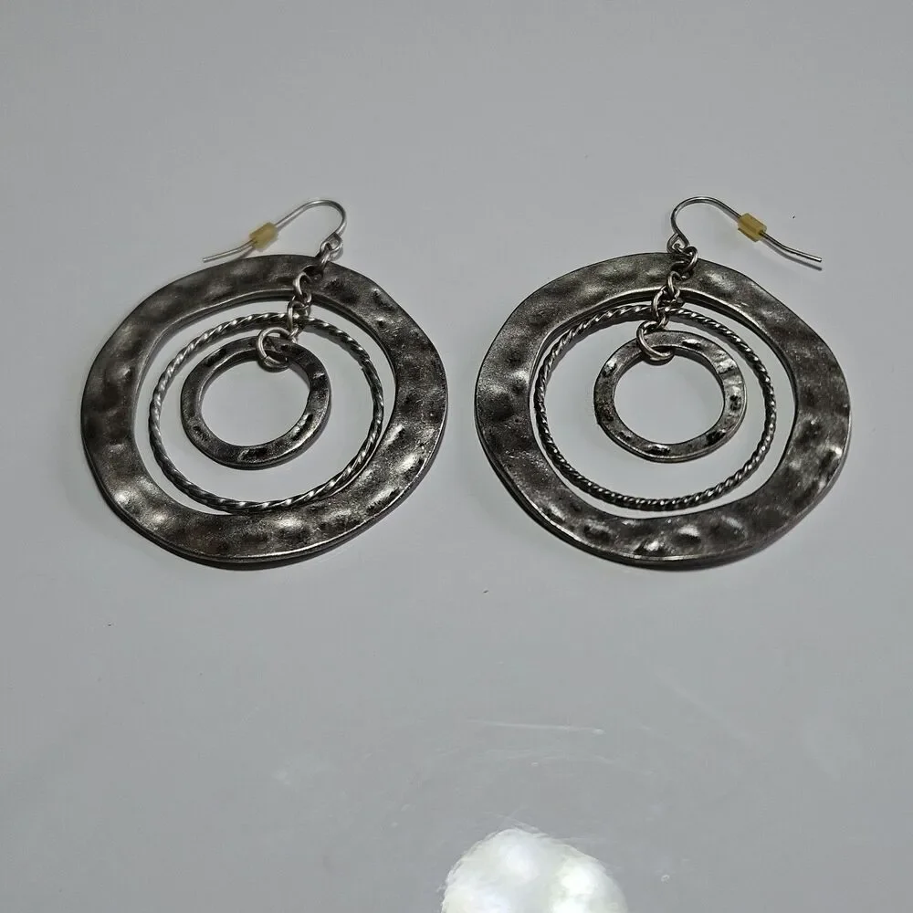 Round Multi Ring Hammered Silver Tone Round Circular Earrings